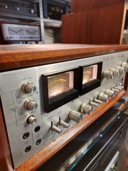 NAD 200 Verstärker-Monster im woodcase England 1975